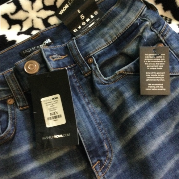 Fashion nova jeans BNWT - Picture 1 of 3